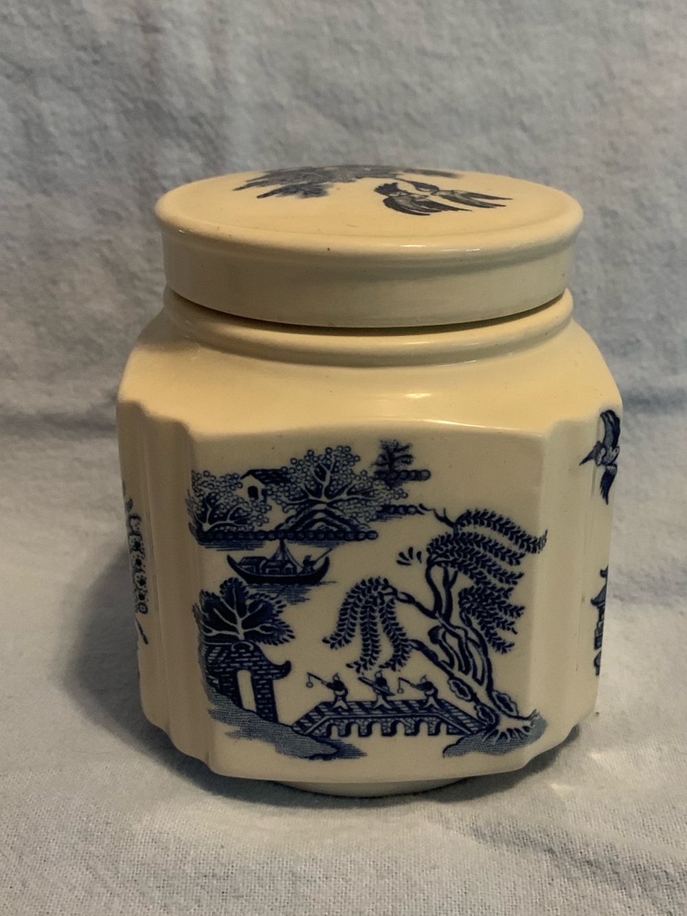 VTG Blue Willow Sadler  Ceramic Hexagonal Tea Caddy